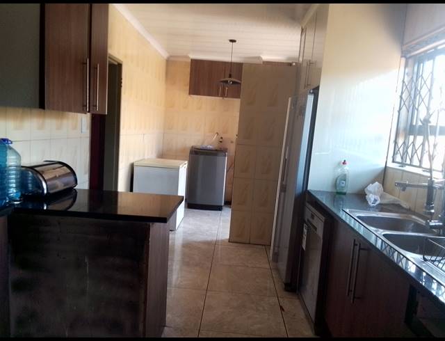 5 BEDROOM FREEHOLD FOR SALE IN CULEMBORG PARK